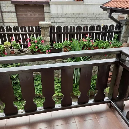 Skabrin Guest house 2*