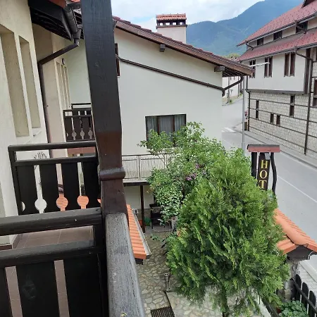 Skabrin Guest house 2*