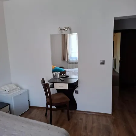 Guest house Skabrin 2*