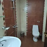 Skabrin בית הארחה 2*