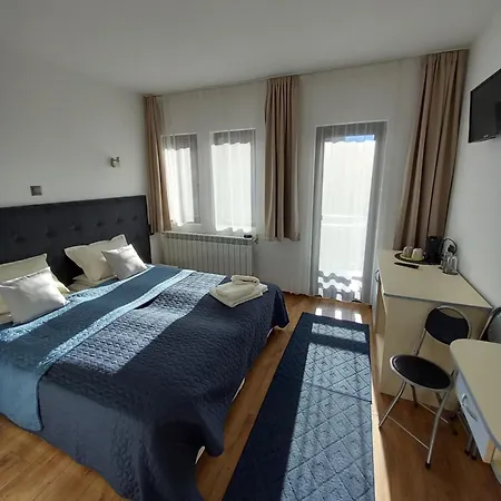 Skabrin 2* بانسكو