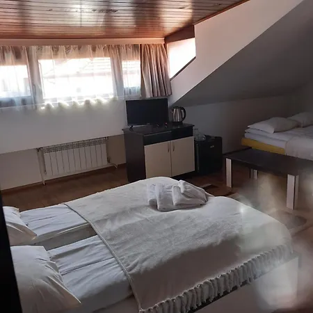 Pensjonat Skabrin 2*